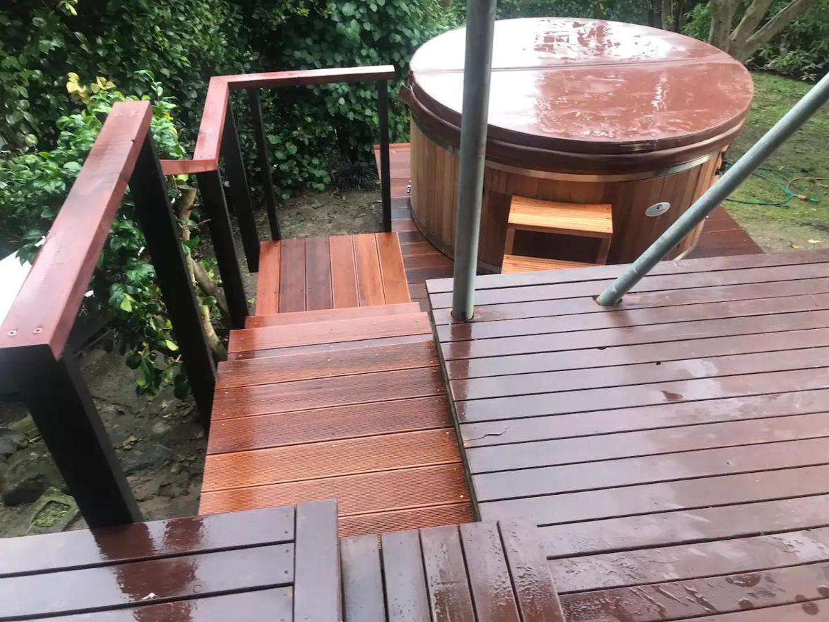 Akaroa Sunshine Views And Spa Pool !!! Extérieur photo